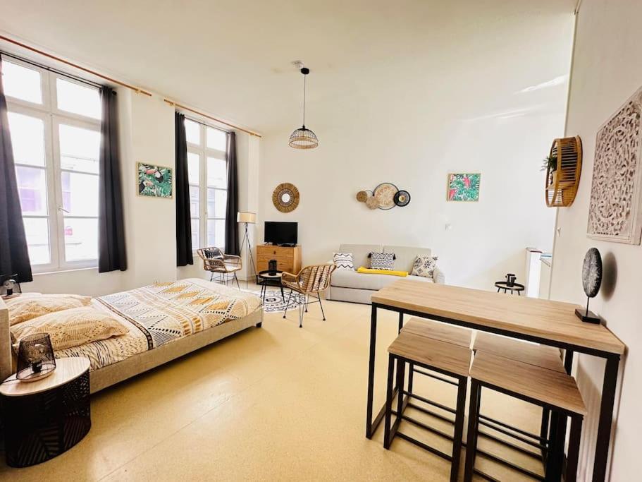 Appartement Confortable Laon Esterno foto